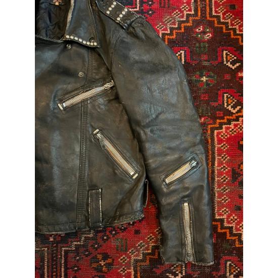 Retro Revival: Vintage 70’s Studded Leather Jacket in Classic Black